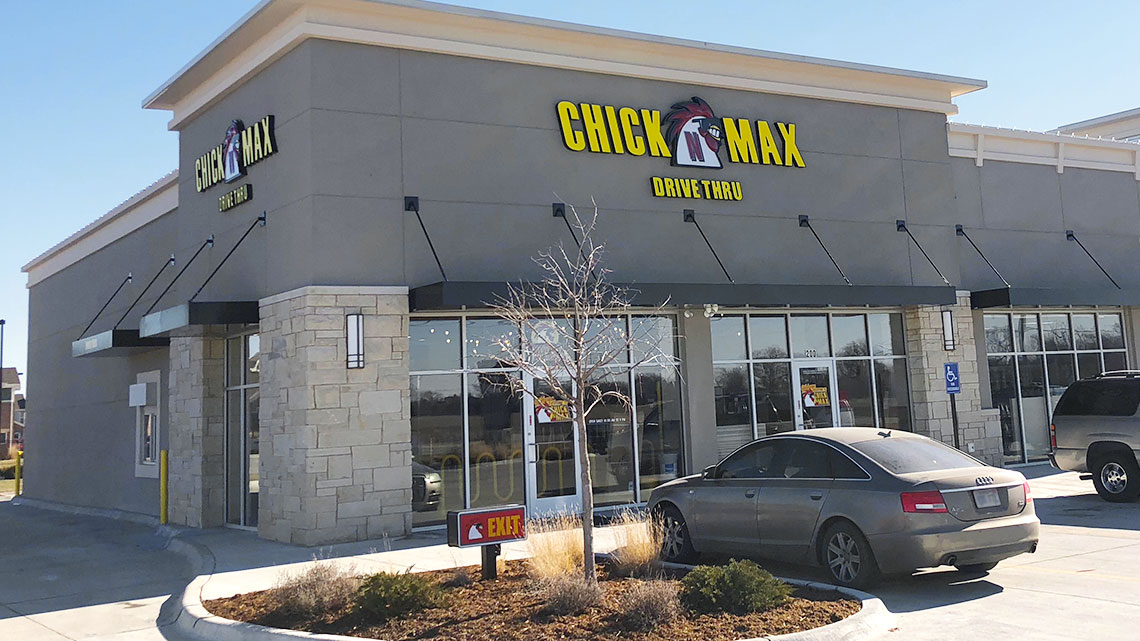 Maize & 37th Chick N Max
